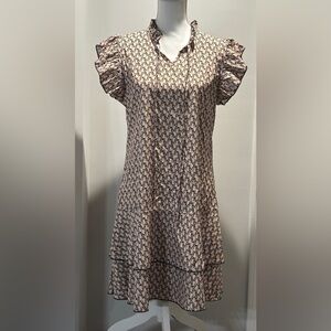 Chic Patterned Dress with Ruffle Sleeves
